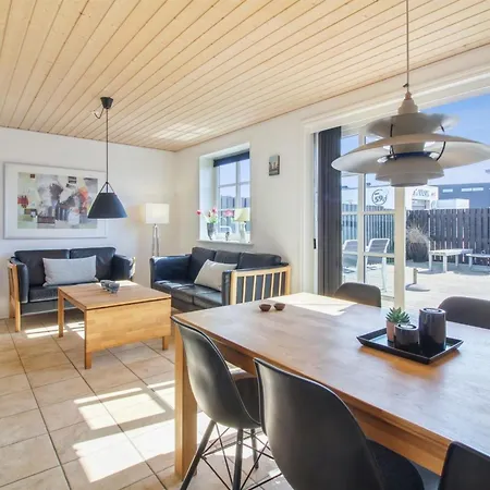 Alessandra - 500m From The Sea By Interhome *